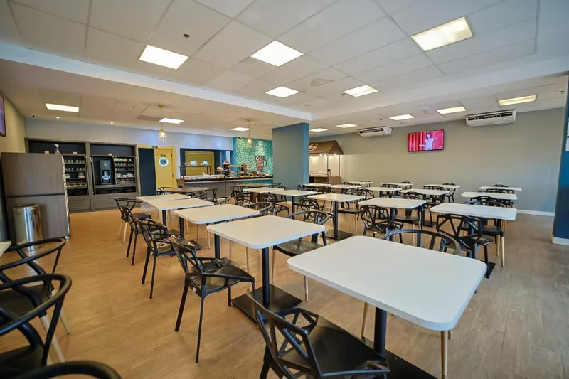 Café da manhã e refeições em B&B Hotels São José dos Campos