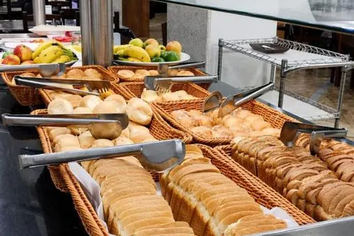 Café da manhã e refeições em Basilica Palace Hotel