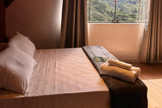 Quarto em CASA DE CAMPOS MOUNTAIN by Concavus