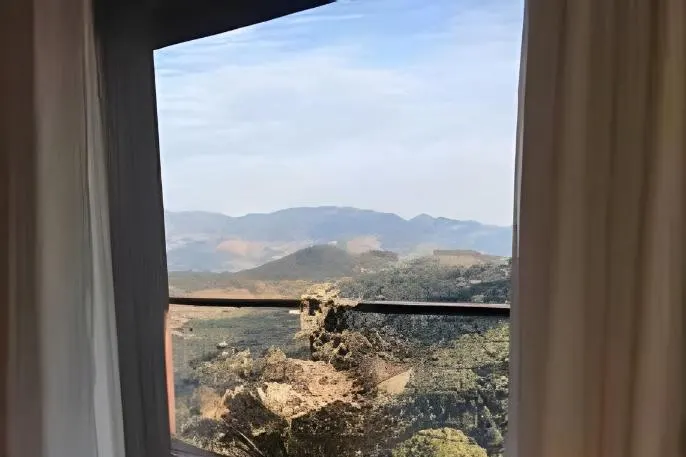 Vista a partir de Casa de Pedra, Charme e Conforto