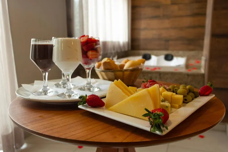 Café da manhã e refeições em Champet Boutique Hotel