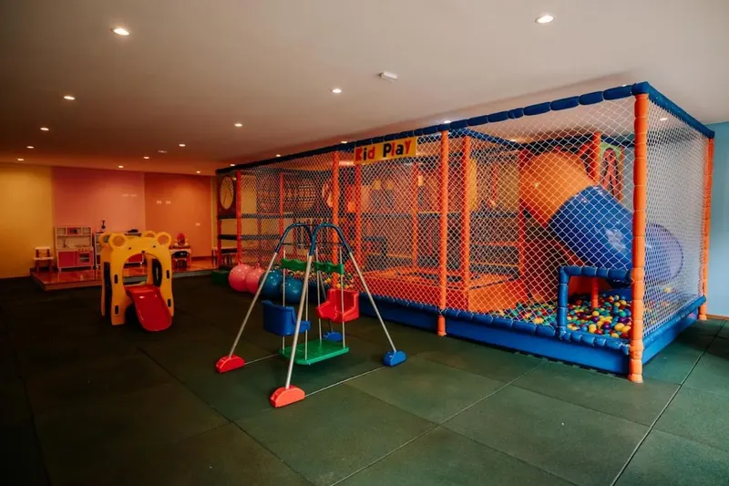 Espaço para crianças em Chris Wellness Resort Hotel