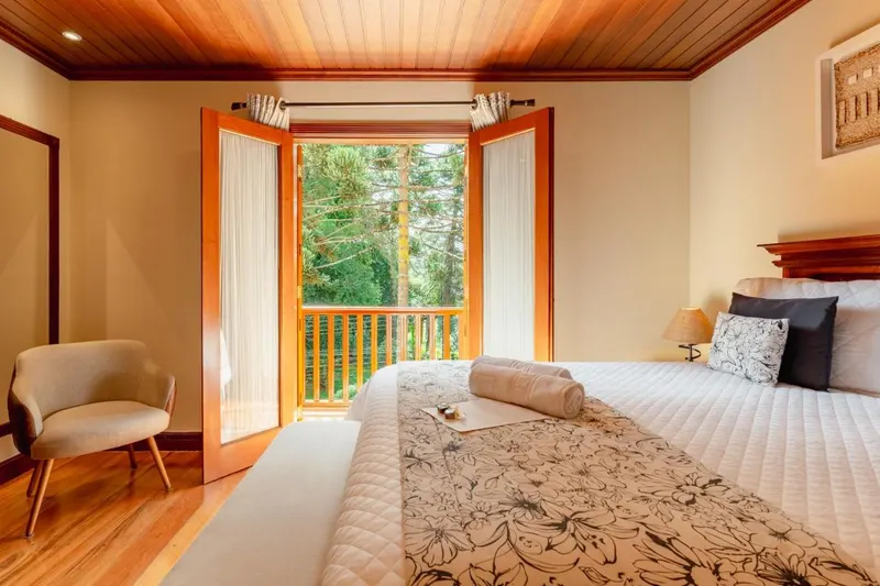 Quarto em D Biagy Raizes