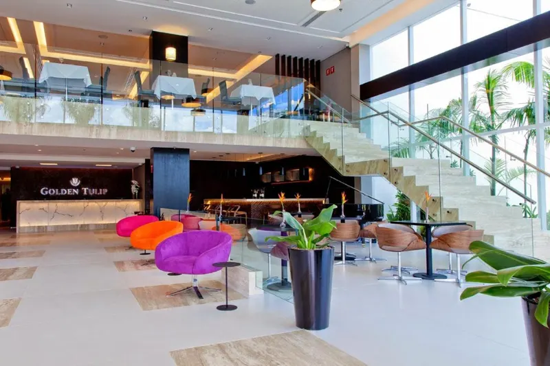 Área comum de Golden Tulip São José dos Campos