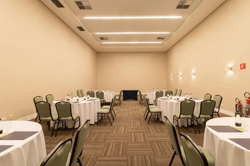 Área comum de Golden Tulip São José dos Campos