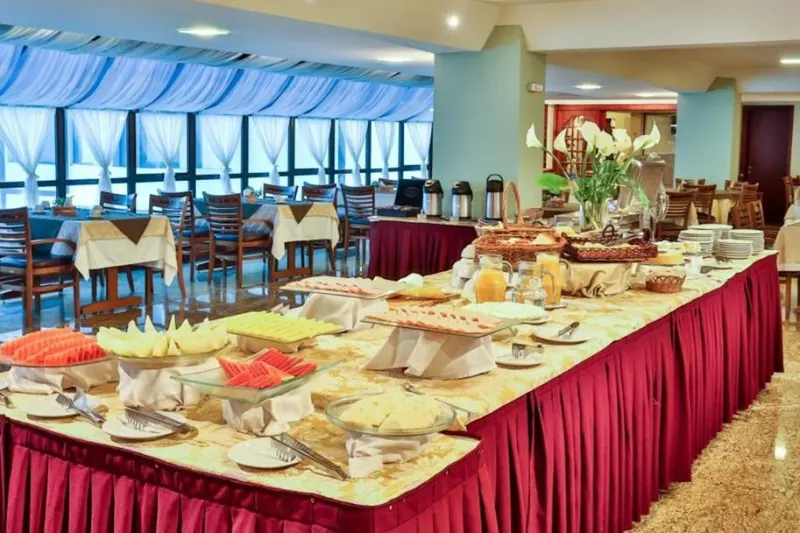 Café da manhã e refeições em Home Green Home