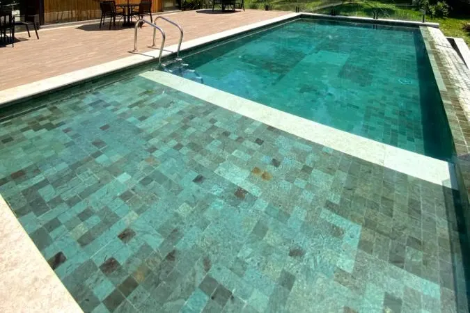 Piscina de Hotel Boutique Quebra-Noz Conforto e Natureza