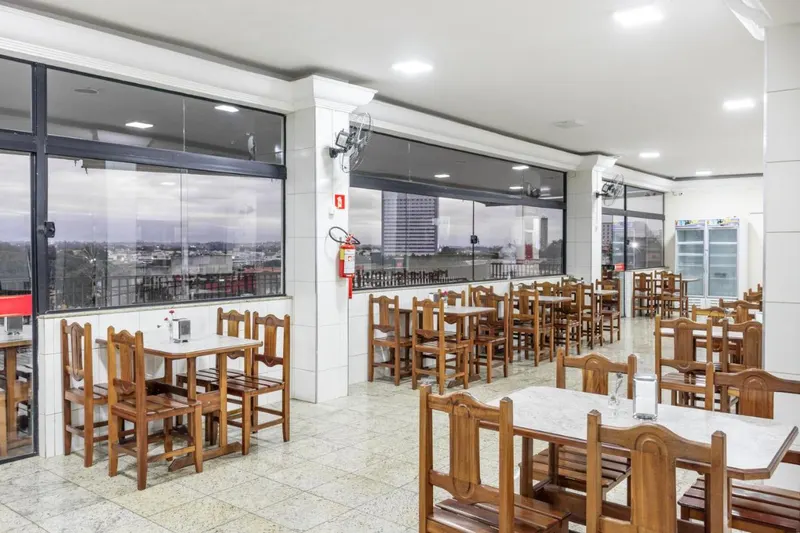 Café da manhã e refeições em Hotel Caminho do Rosario