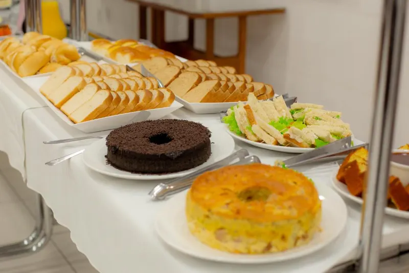 Café da manhã e refeições em Hotel Caminho do Rosario