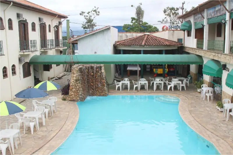 Piscina de Hotel Chalé São Jorge