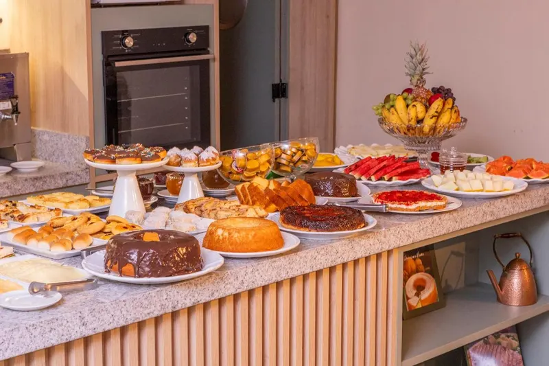 Café da manhã e refeições em Hotel Chateau
