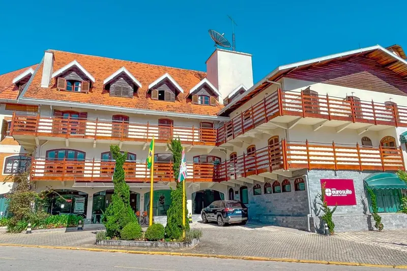 Fachada de Hotel Euro Suíte Campos do Jordão