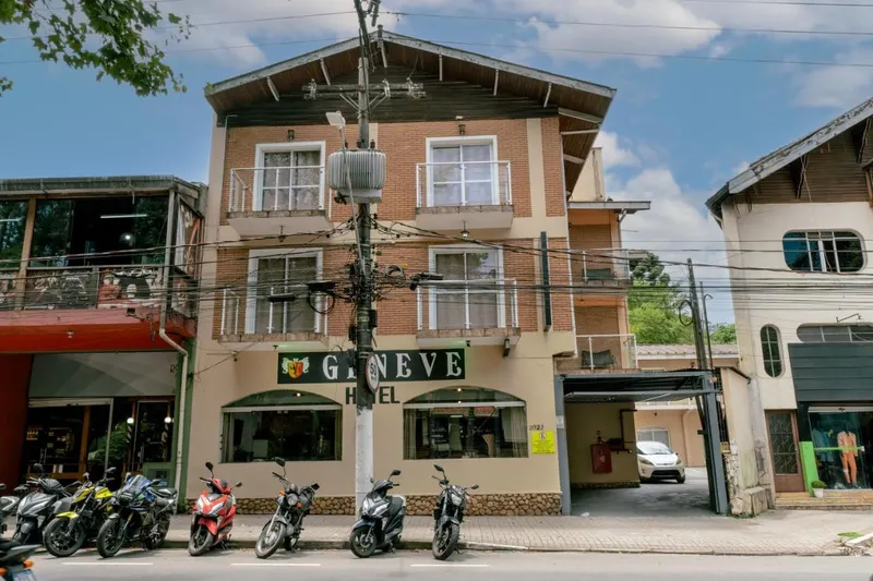 Fachada de Hotel Geneve