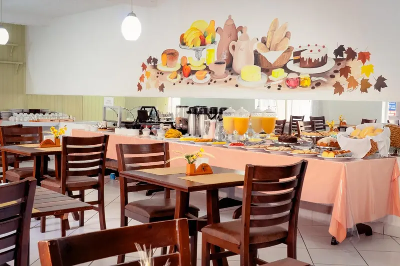 Café da manhã e refeições em Hotel Geneve