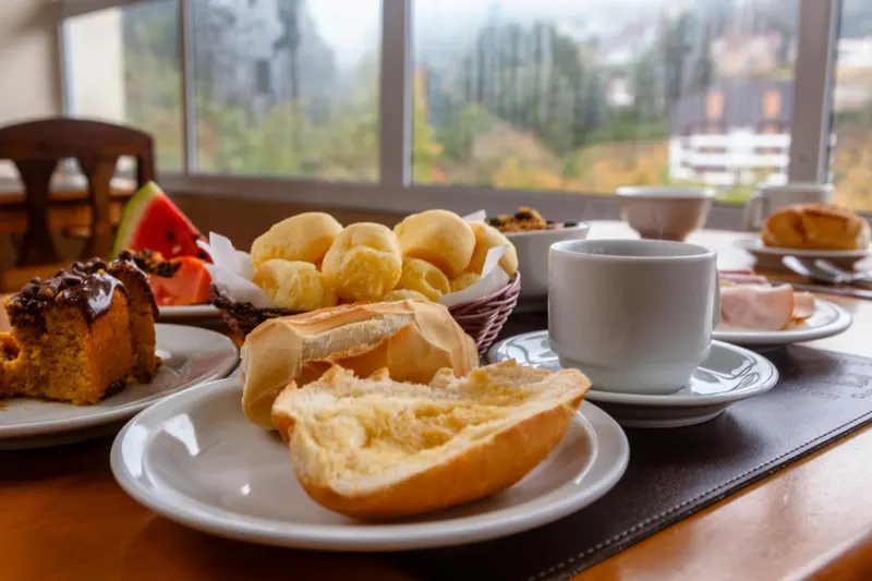 Café da manhã e refeições em Hotel Leão da Montanha