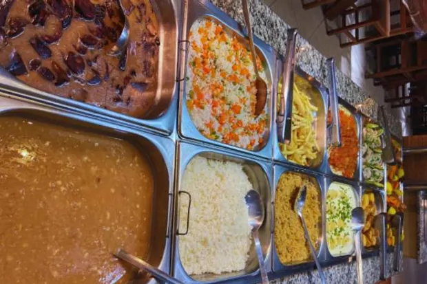 Café da manhã e refeições em Hotel Pousada Jovimar