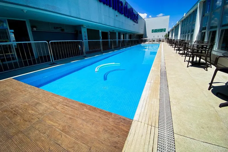 Piscina de Hotel Rainha Do Brasil