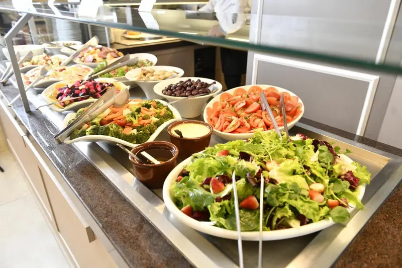 Café da manhã e refeições em Hotel Rainha Do Brasil