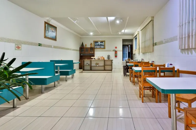 Área comum de Hotel Romaria Aparecida