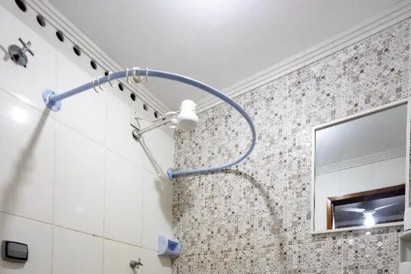 Banheiro em Hotel Romaria Aparecida