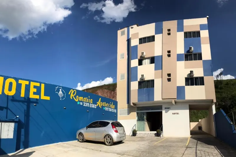 Fachada de Hotel Romaria Aparecida