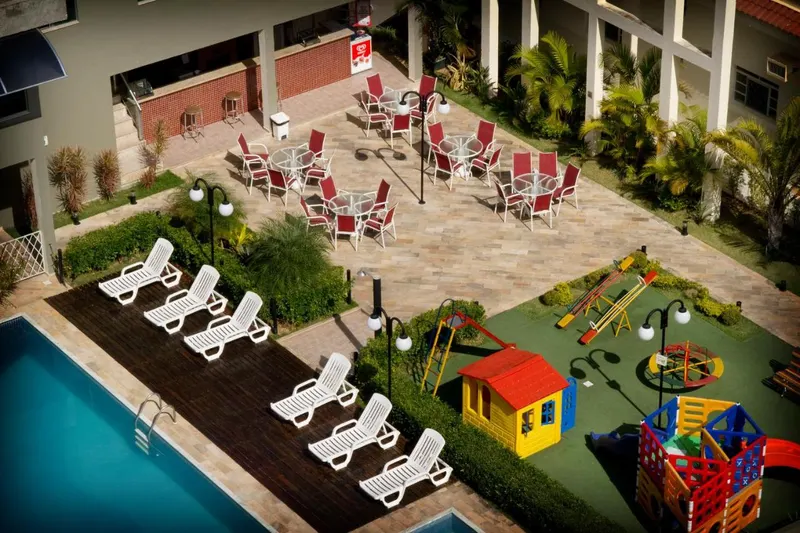Piscina de Hotel Santo Graal