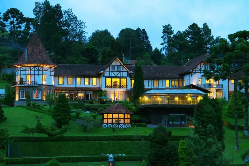 Fachada de Hotel Vila Inglesa