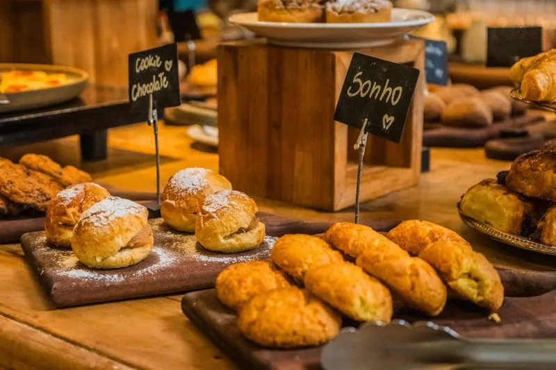 Café da manhã e refeições em Hotel Vila Inglesa