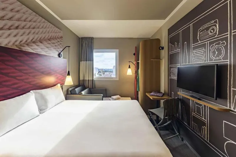 Quarto em ibis Jacareí