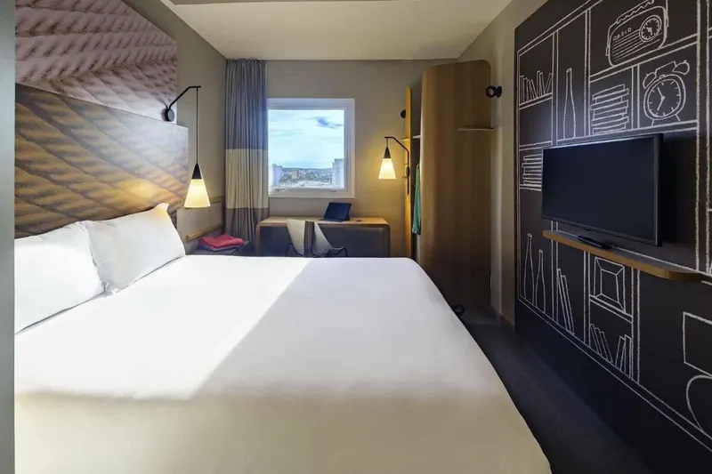 Quarto em ibis Jacareí