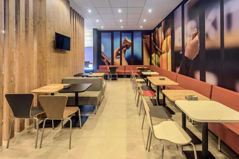 Café da manhã e refeições em ibis Jacareí