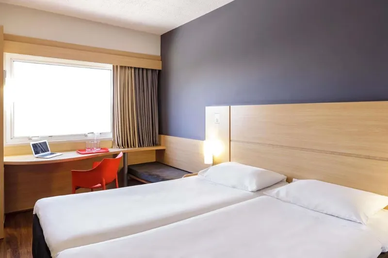 Quarto em ibis São José dos Campos Dutra