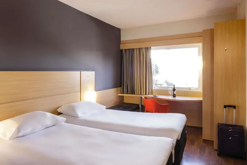 Quarto em ibis São José dos Campos Dutra