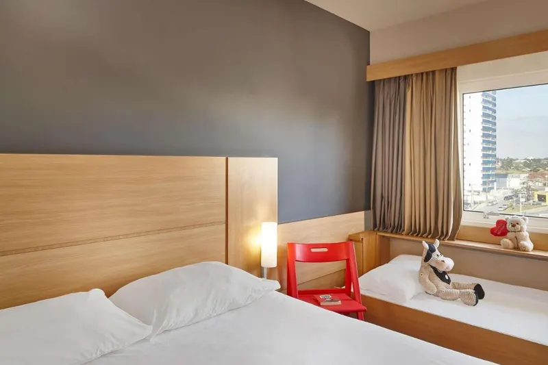 Quarto em ibis São José dos Campos Dutra
