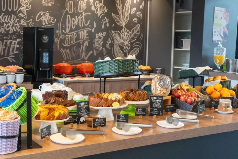 Café da manhã e refeições em Ibis Styles Taubaté
