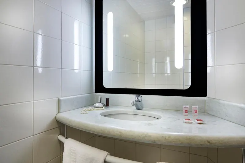 Banheiro em Ibis Taubaté