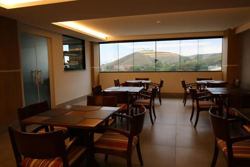 Café da manhã e refeições em Ouro Minas Plaza Hotel