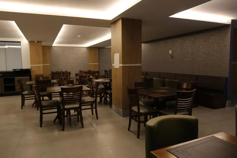 Café da manhã e refeições em Ouro Minas Plaza Hotel