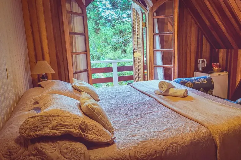 Quarto em Pousada Atalaia Capivari