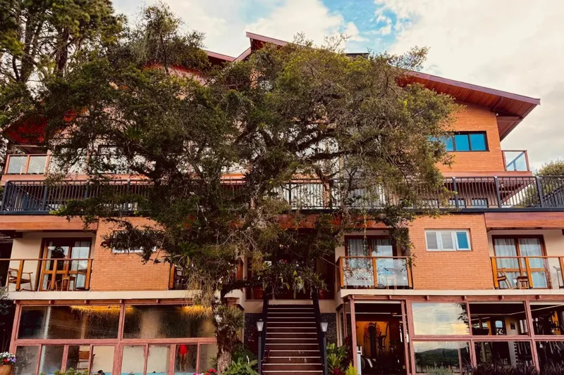 Fachada de Pousada Cantinho da Serra CJ