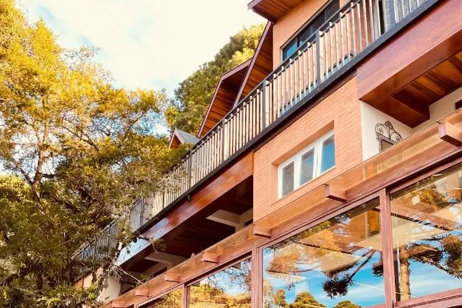 Fachada de Pousada Cantinho da Serra CJ
