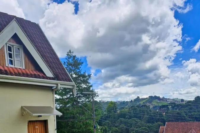Vista a partir de Pousada Cantinho da Serra CJ