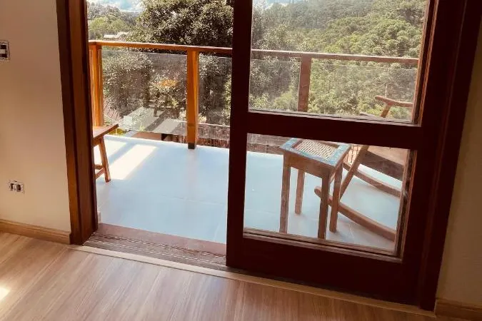 Vista a partir de Pousada Cantinho da Serra CJ