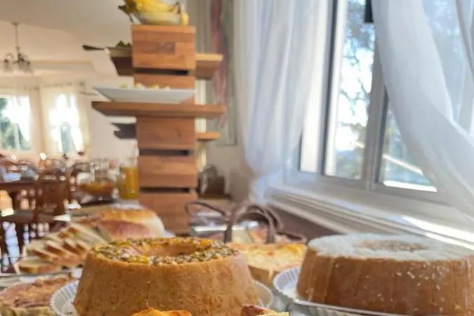 Café da manhã e refeições em Pousada Dom Alfredo José