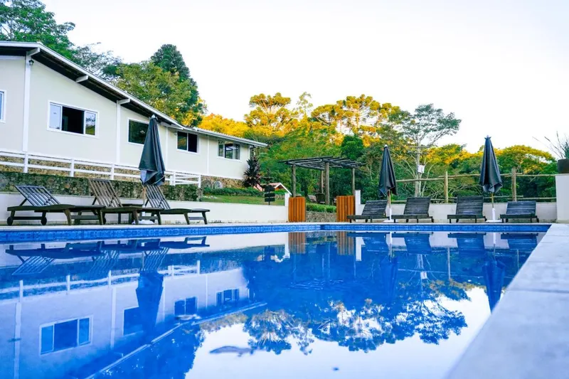 Piscina de Pousada Highland