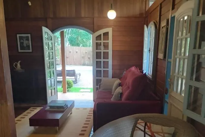 Área comum de Pousada Pássaro de Fogo