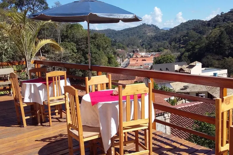 Café da manhã e refeições em Pousada Pinhalense