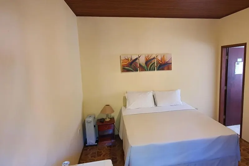 Quarto em Pousada Santo Antônio