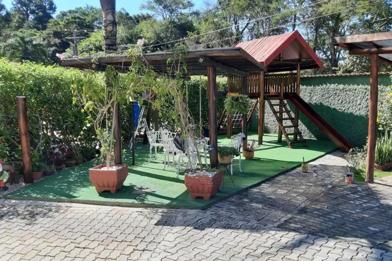 Espaço para crianças em Pousada Serrano