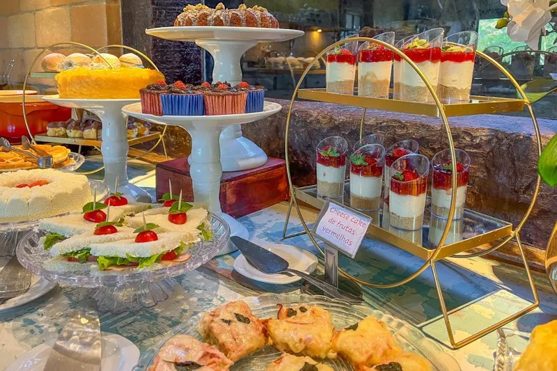 Café da manhã e refeições em Pousada Victoria Villa Campos do Jordão